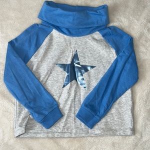 Crazy 8‎ sweater size M. Or 7-8 size